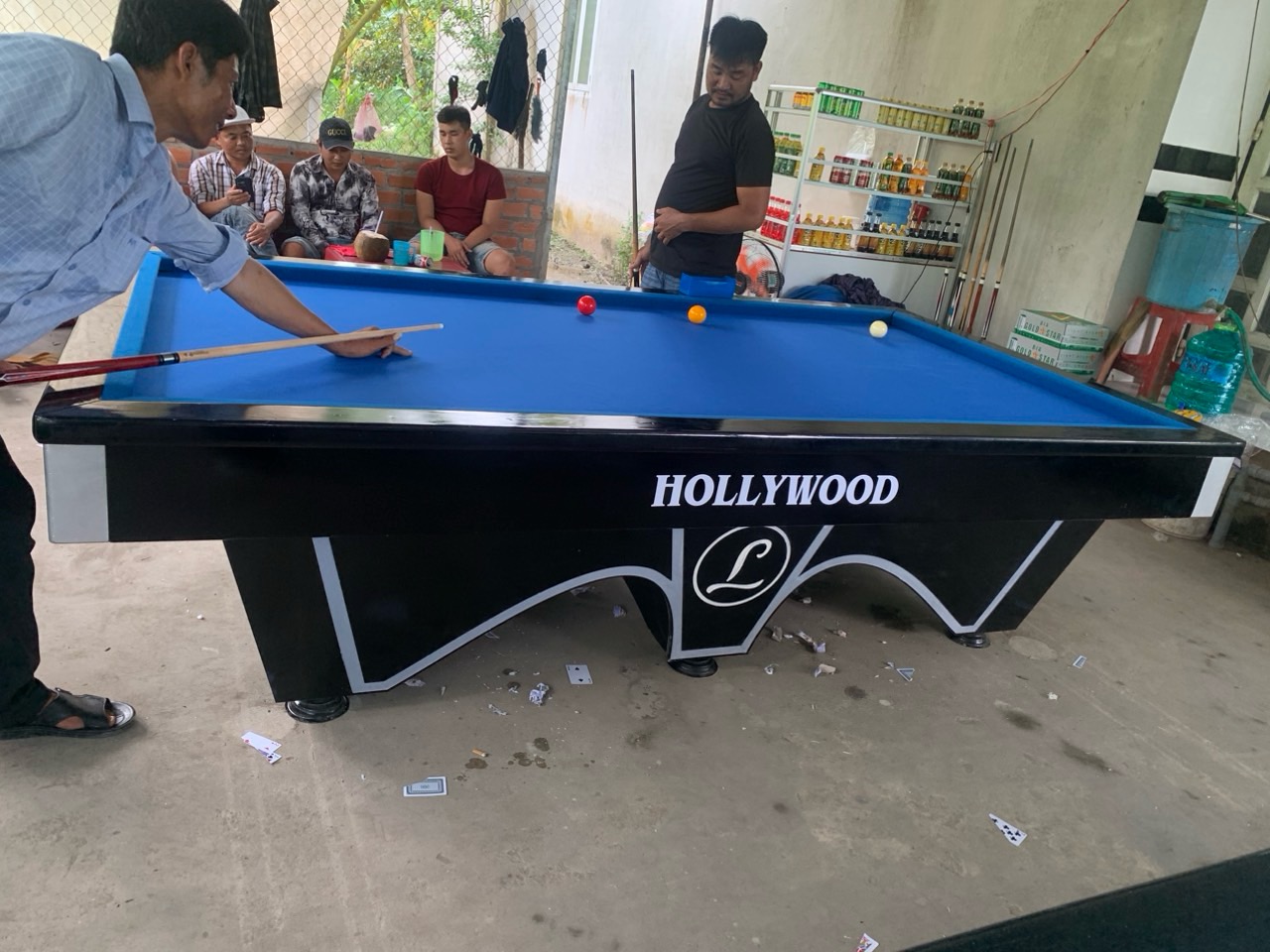 Bàn bida hollywood